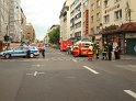 Person auf Baukran Koeln Christophstr P024